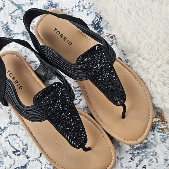 Torrid Black Elastic T-Strap Sandal - Picture 2 of 7